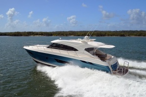 Riviera-5400-Sport-Yacht